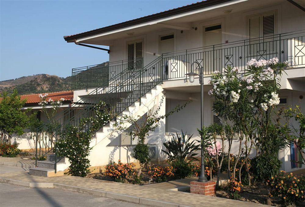 Medimare Residence Club Patti Exterior foto