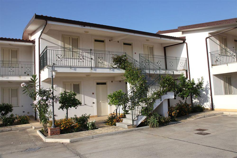 Medimare Residence Club Patti Exterior foto